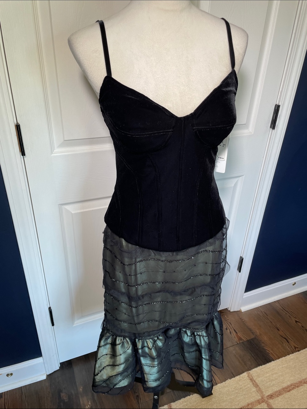 NWT Papell Boutique Black Velvet Bustier Iridescent Green Ruffled Skirt Size 8‎